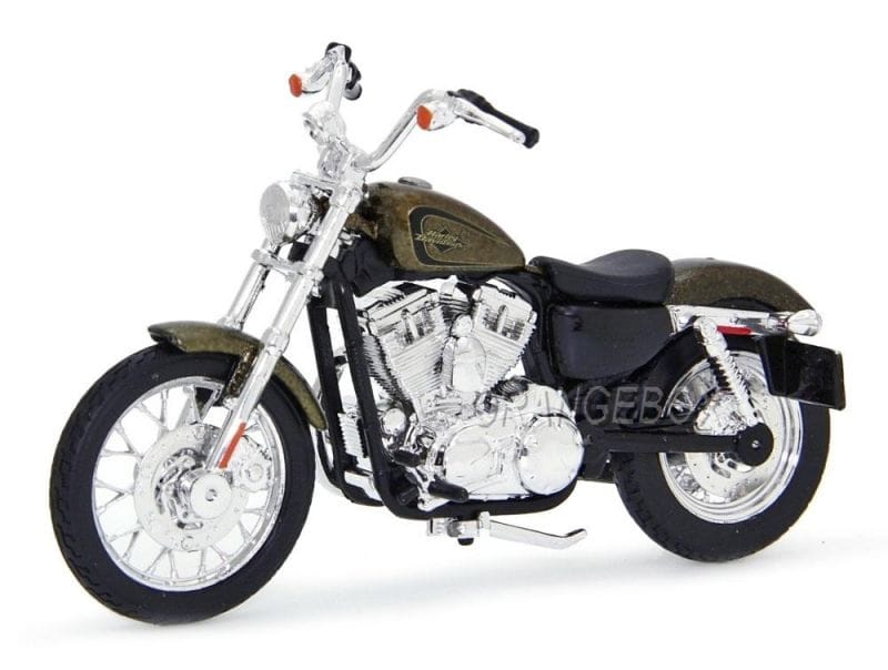 Harley Davidson 2013 XL1200V Seventy-Two Maisto