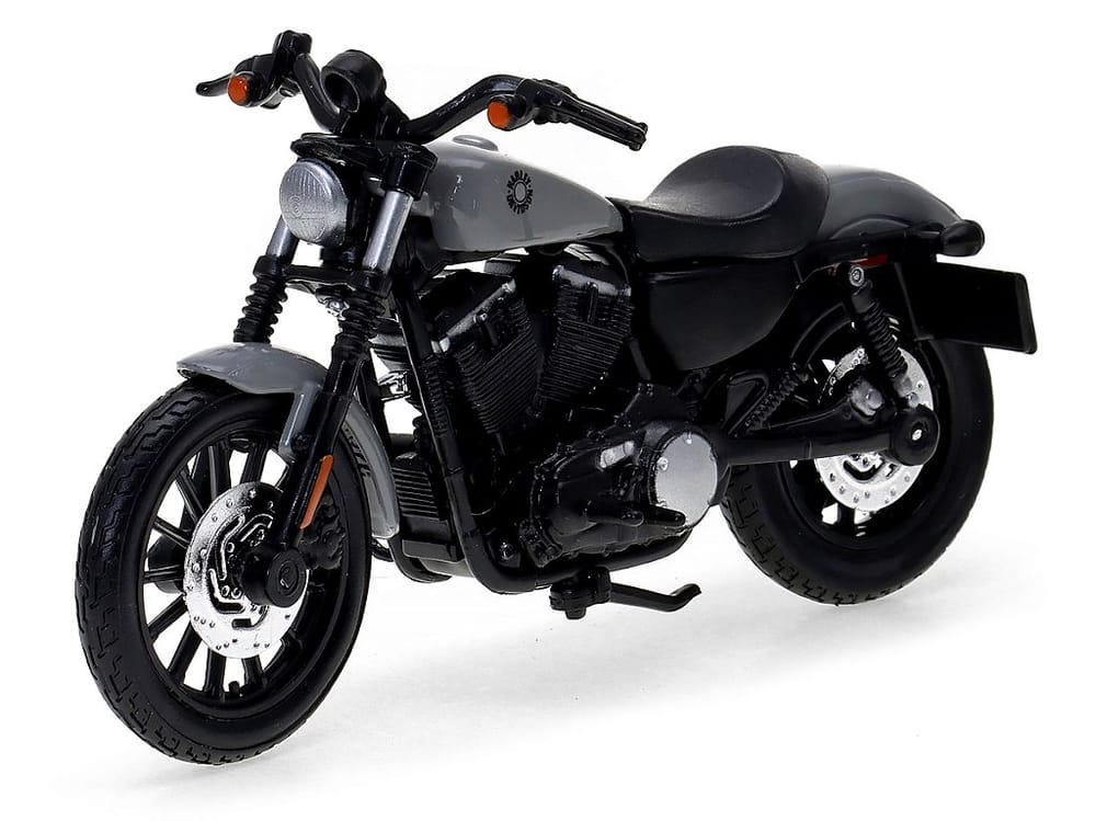 Harley Davidson Sportster Iron 883 2022 Maisto