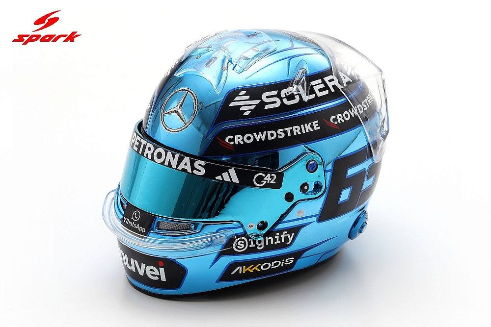 Capacete George Russell Mercedes AMG F1 Singapore GP 2025