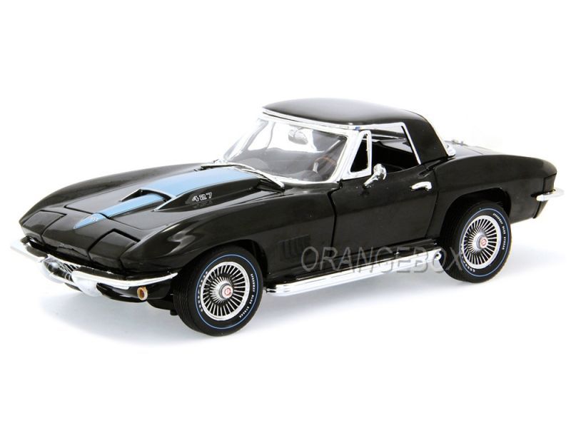 Chevrolet Corvette 427 Tuxedo 1967 (MCACN) Autoworld