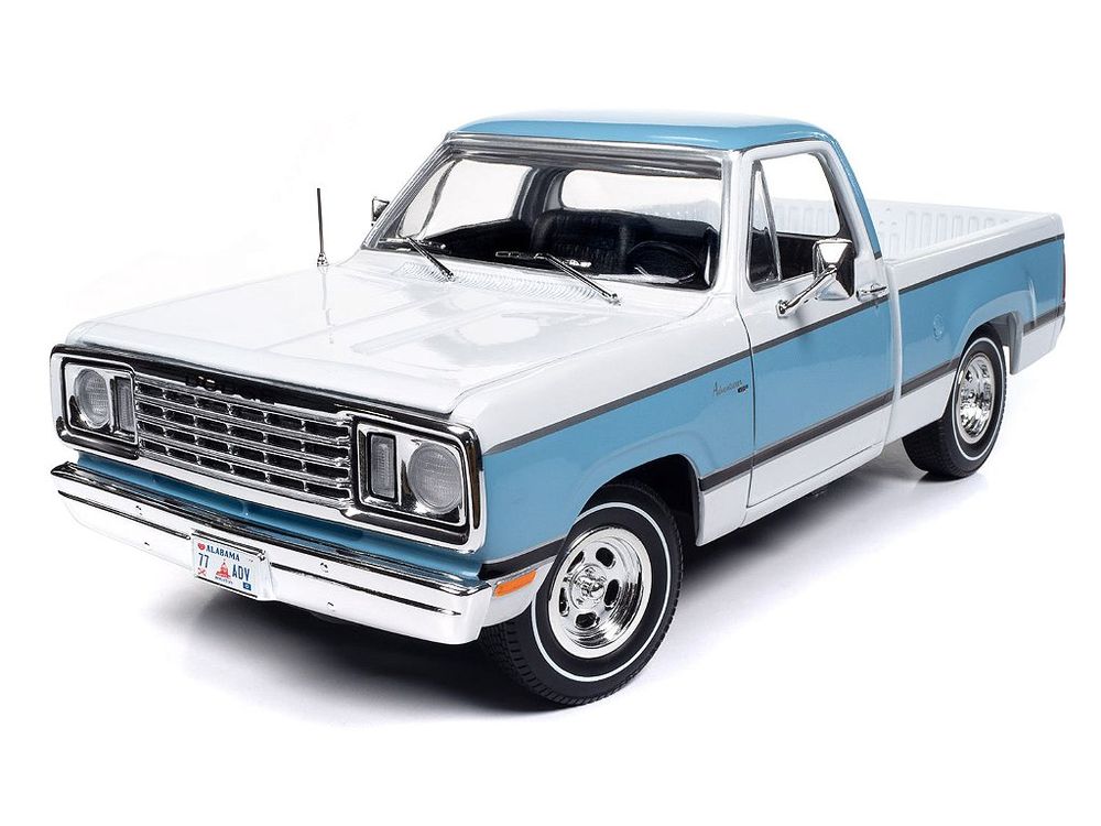 Dodge D100 Adventurer Sweptline 1977