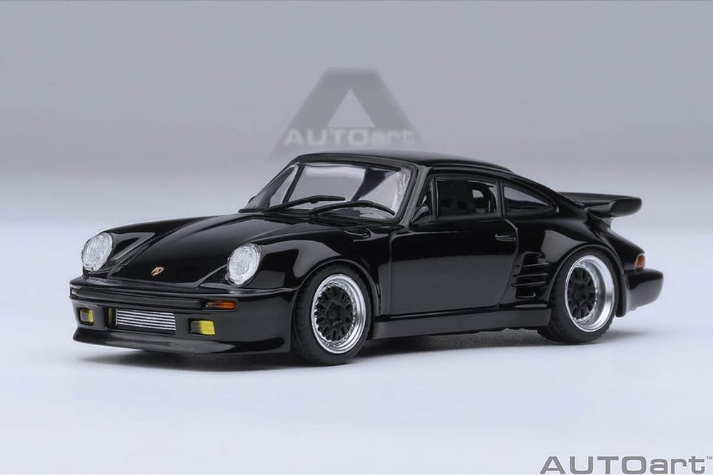 Porsche 911 (930) Turbo Wangan Midnight Blackbird