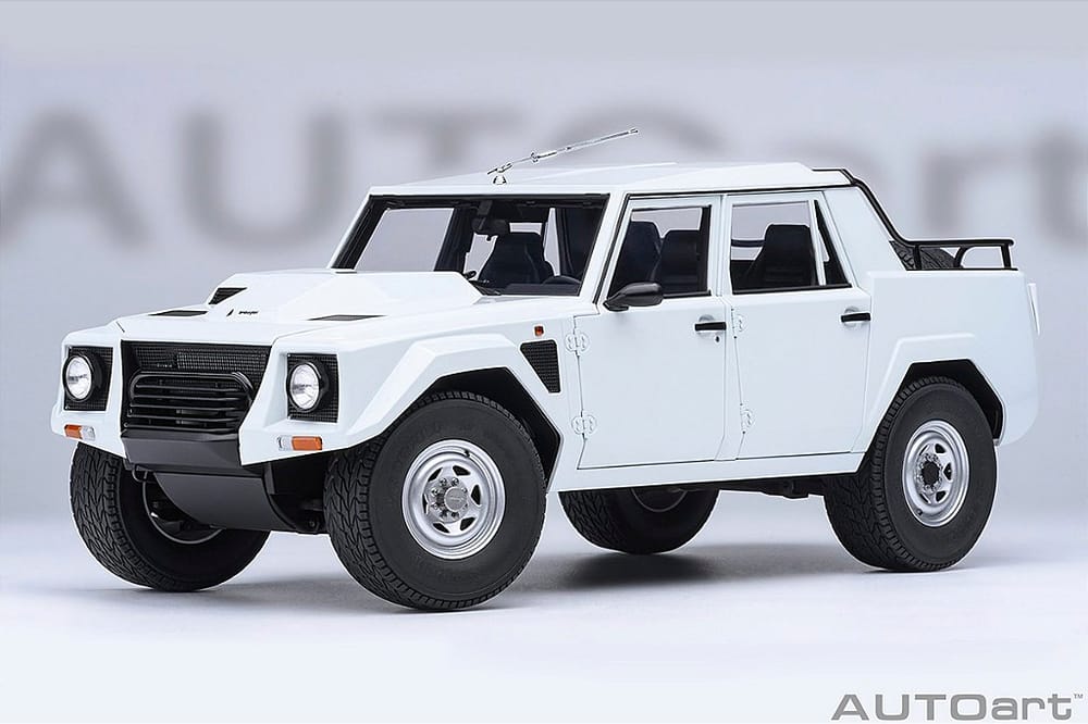 Lamborghini LM002
