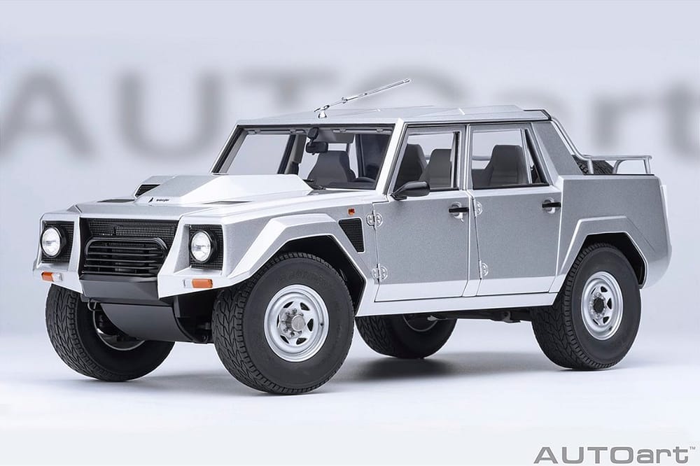 Lamborghini LM002