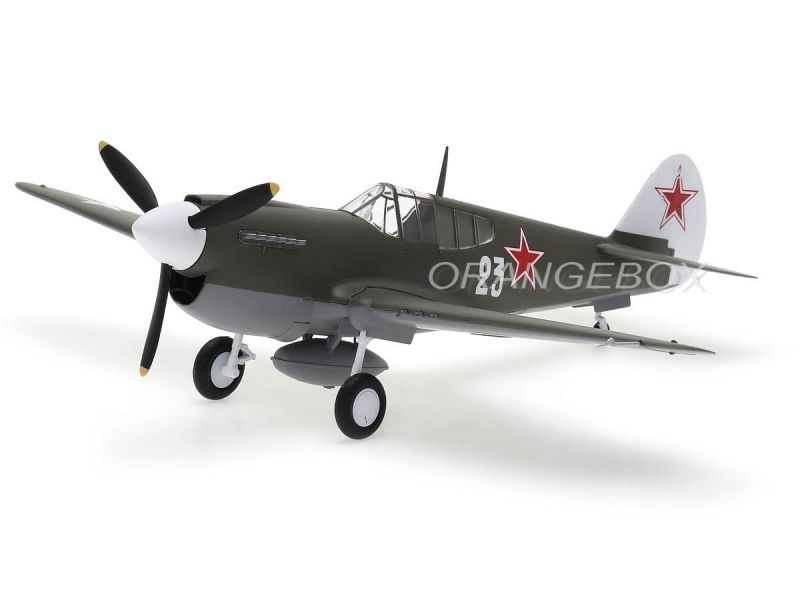 Avião P-40M
