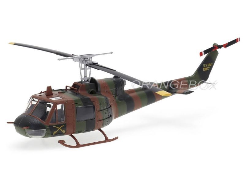 Helicóptero UH-1B Huey