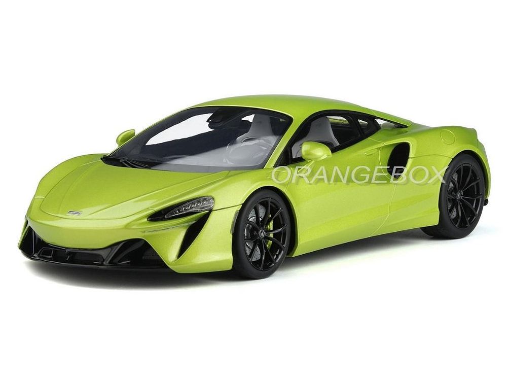 McLaren Artura 2021