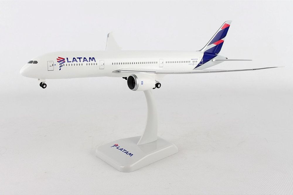 Avião Latam B787-9