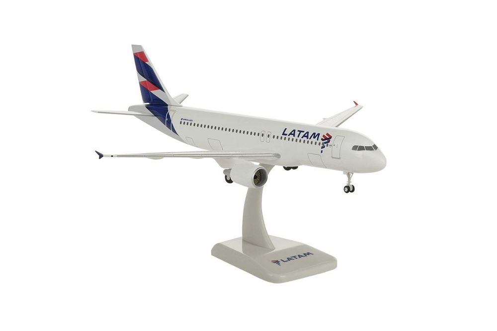 Avião Latam A320