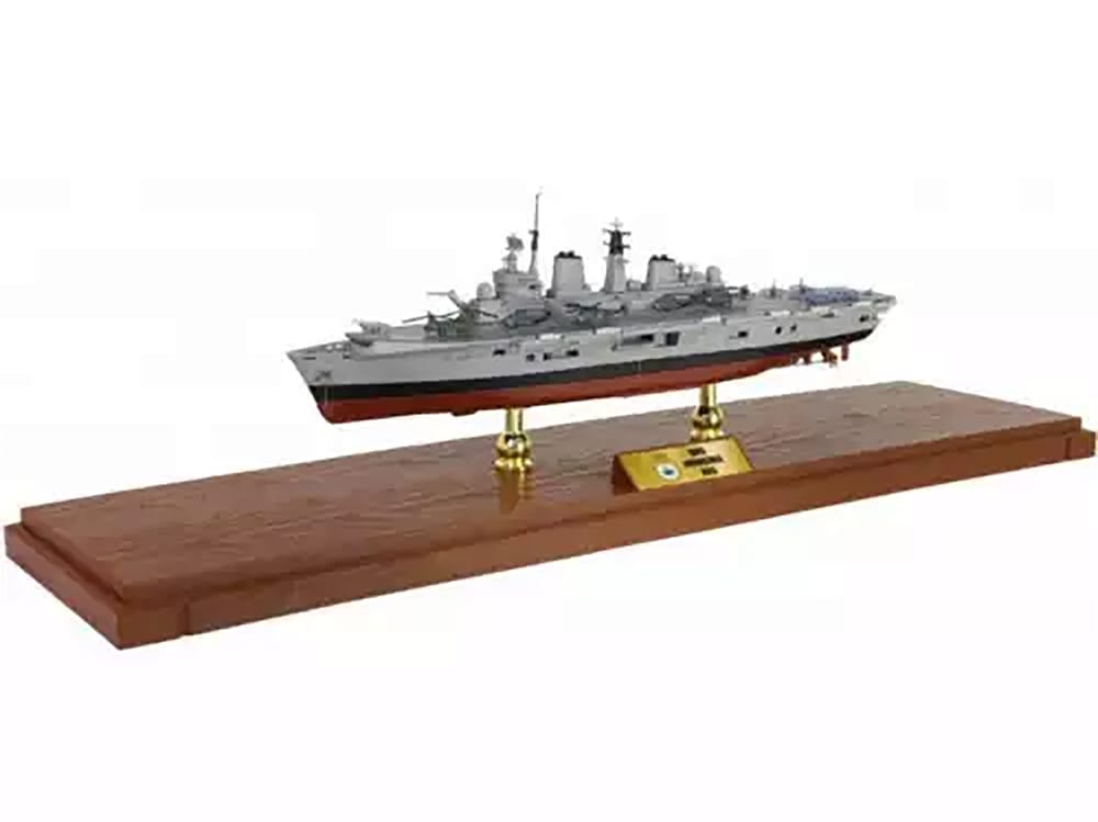 Navio Porta Aviões British HMS Invincible Falkland 1982