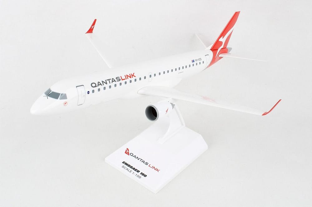 Avião Qantas E190