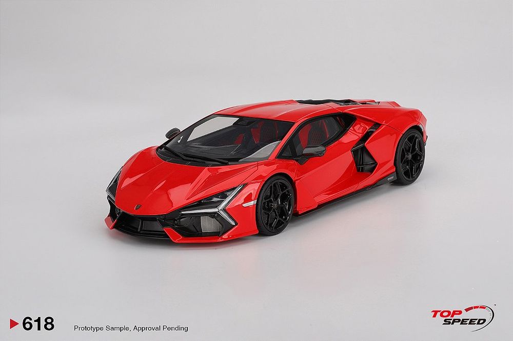 Lamborghini Revuelto